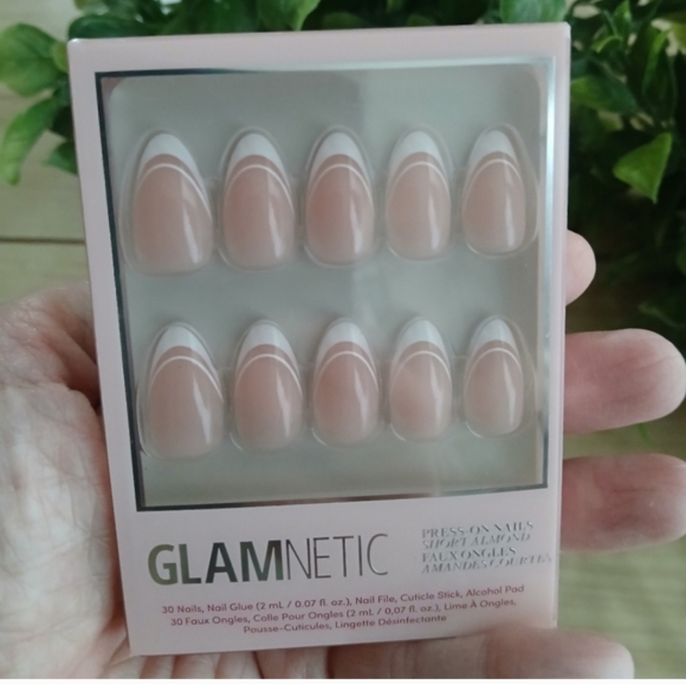 Glamnetic Brand New Press On Nail ~ A Double French ~ 👀👀 Short Almond